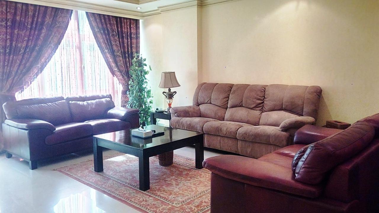 Zubara Plaza II Apartment Manama Exterior foto