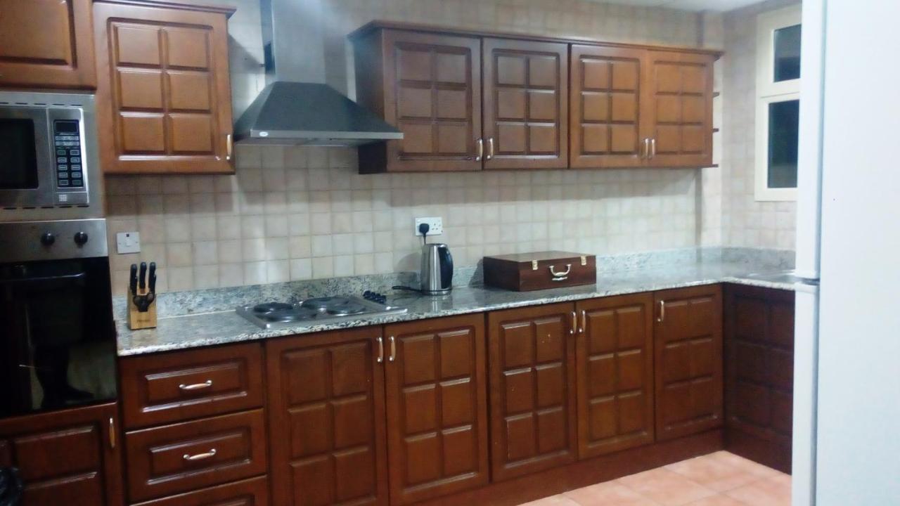 Zubara Plaza II Apartment Manama Exterior foto